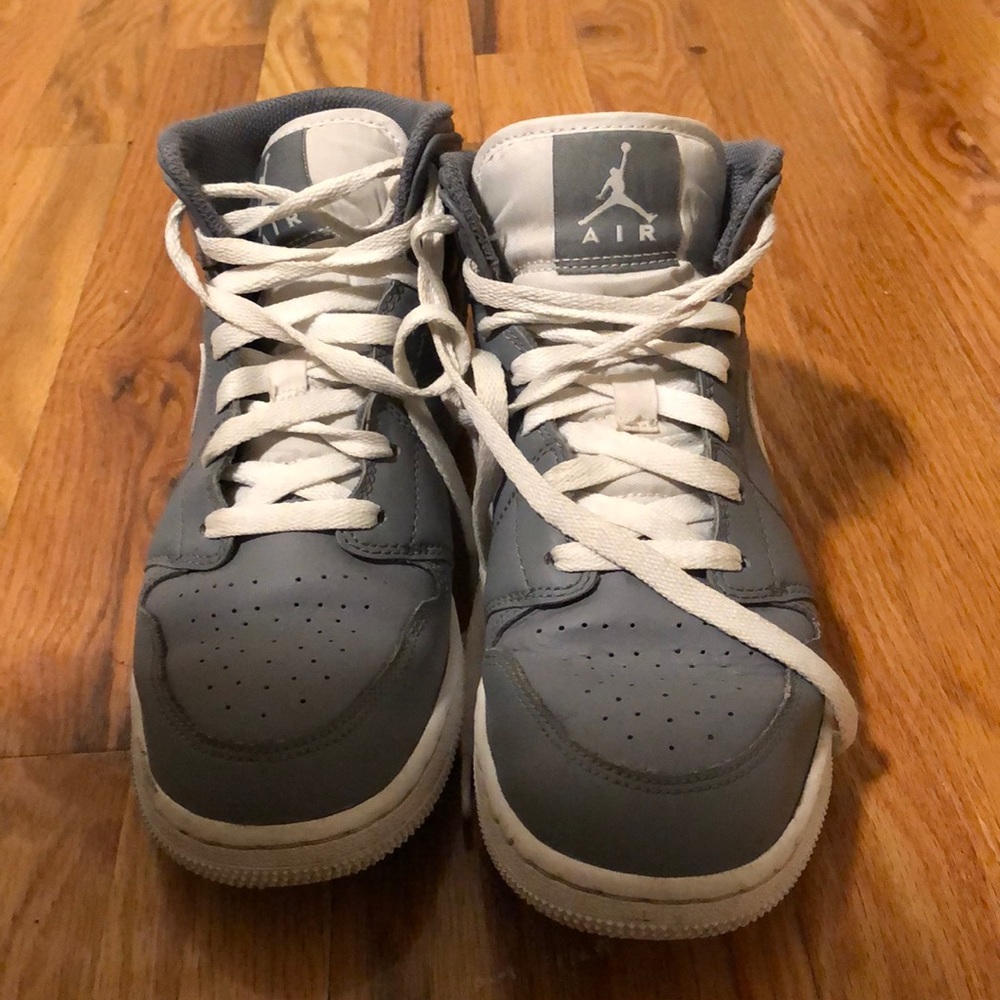 Air Jordan 1 Youth 5.5 Grey/White